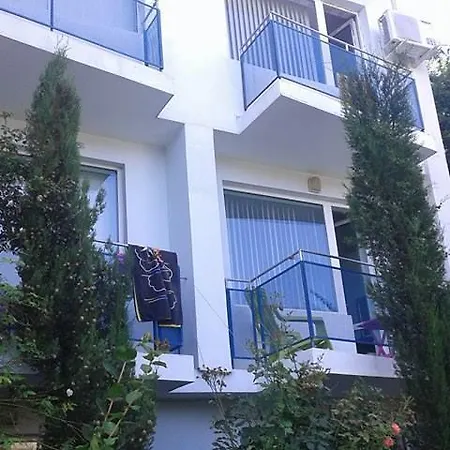 Guest Avalon Pensjonat 3*
