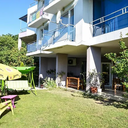 Guest Avalon 3*